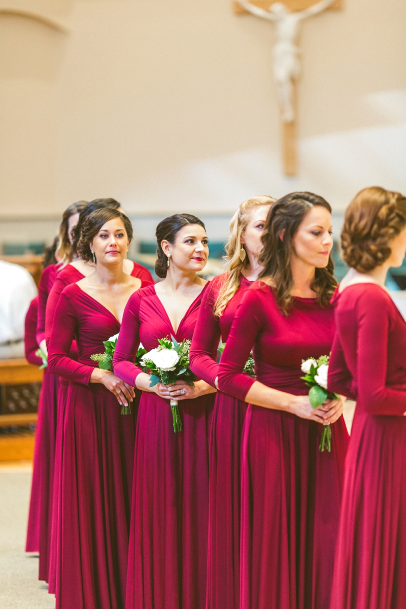 A Candlelit Red & Gold Jacksonville Wedding via TheELD.com