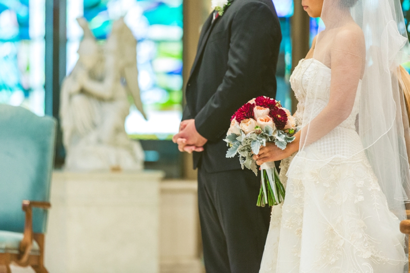 A Candlelit Red & Gold Jacksonville Wedding via TheELD.com