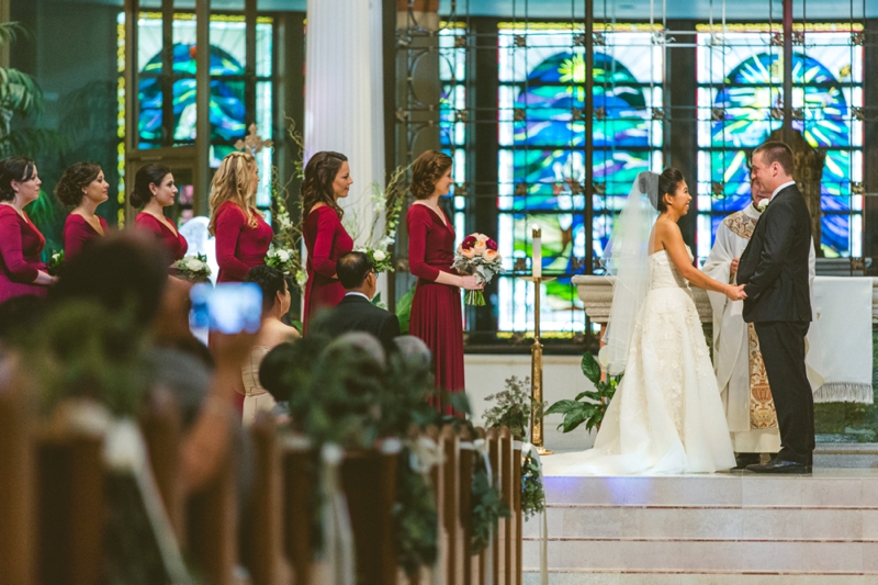 A Candlelit Red & Gold Jacksonville Wedding via TheELD.com