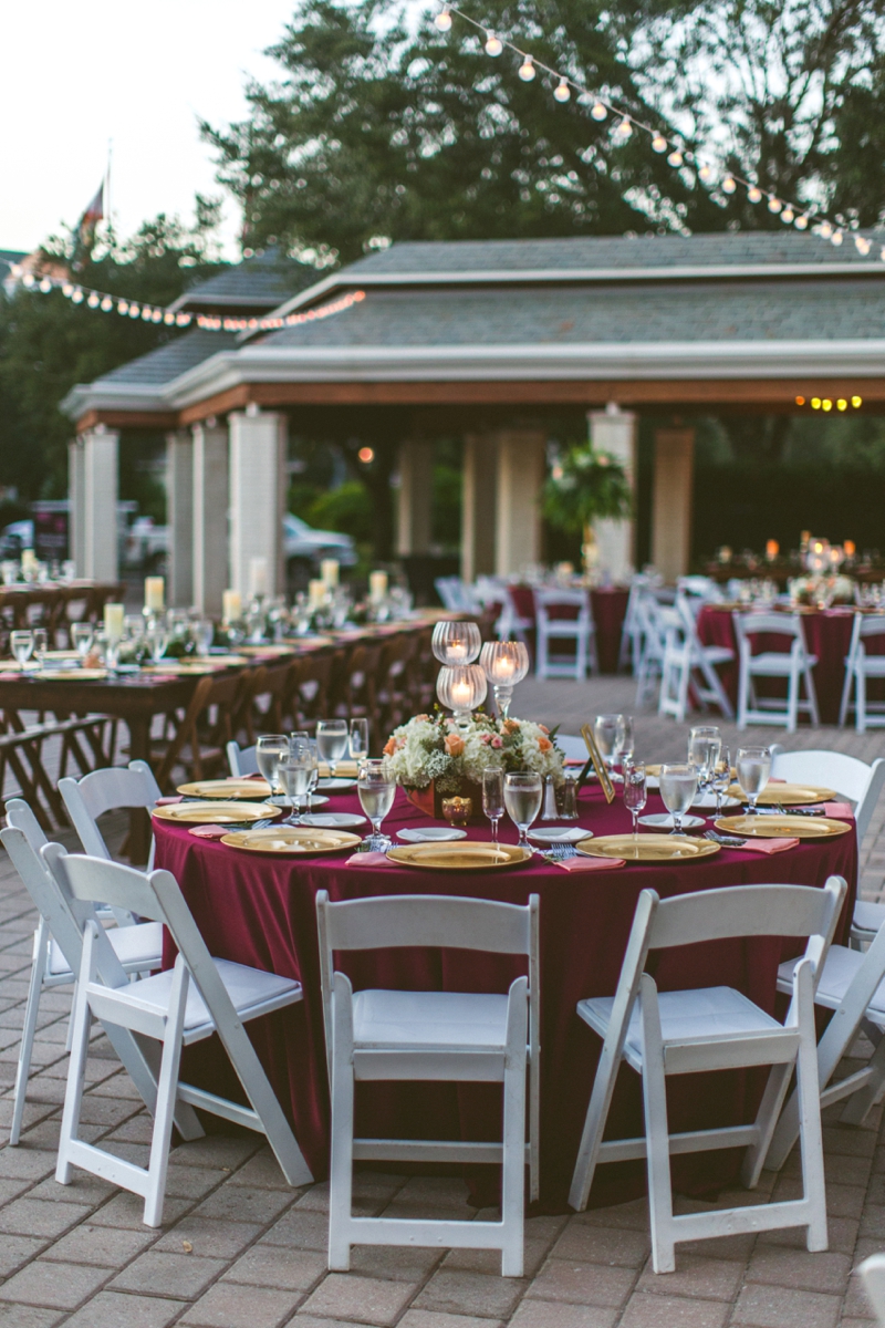 A Candlelit Red & Gold Jacksonville Wedding via TheELD.com