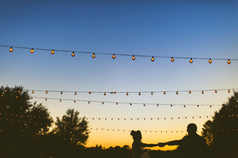 A Candlelit Red & Gold Jacksonville Wedding via TheELD.com