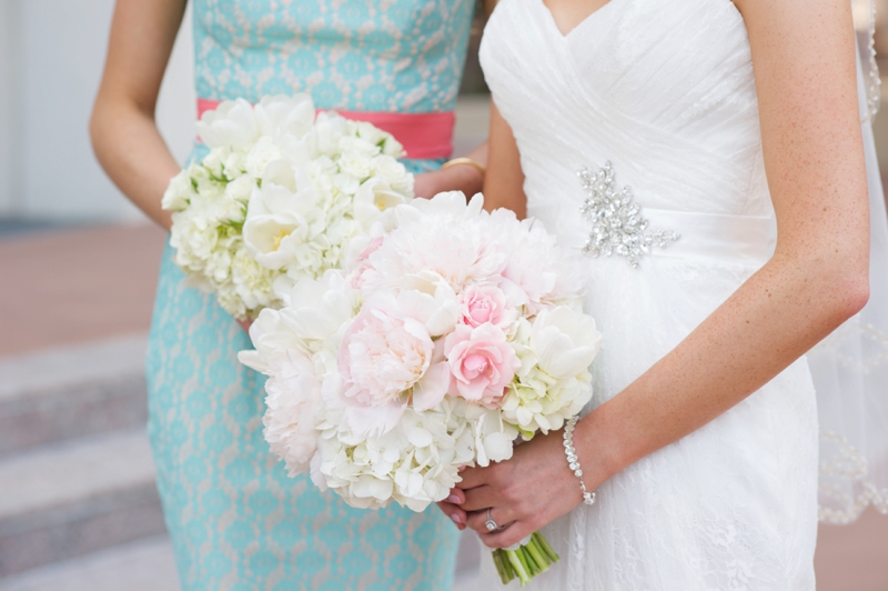 An Intimate Pink and Aqua Wedding via TheELD.com