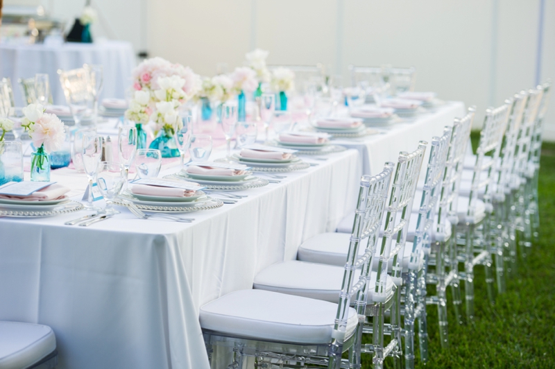 An Intimate Pink and Aqua Wedding via TheELD.com