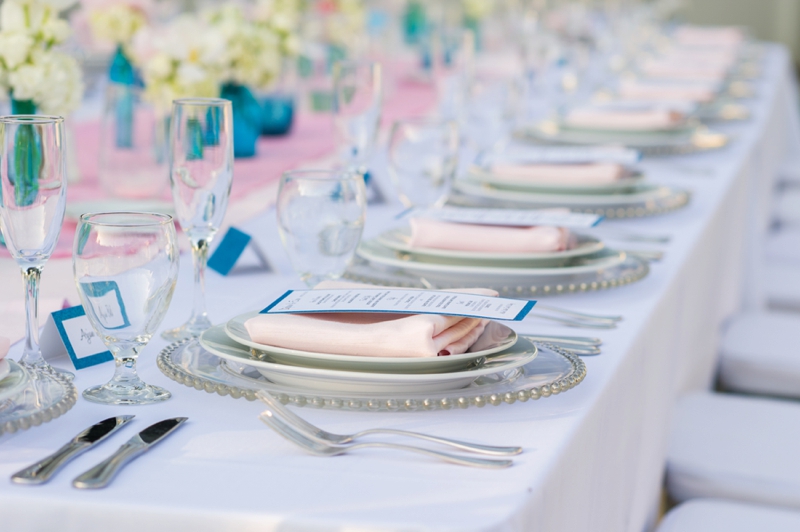 An Intimate Pink and Aqua Wedding via TheELD.com