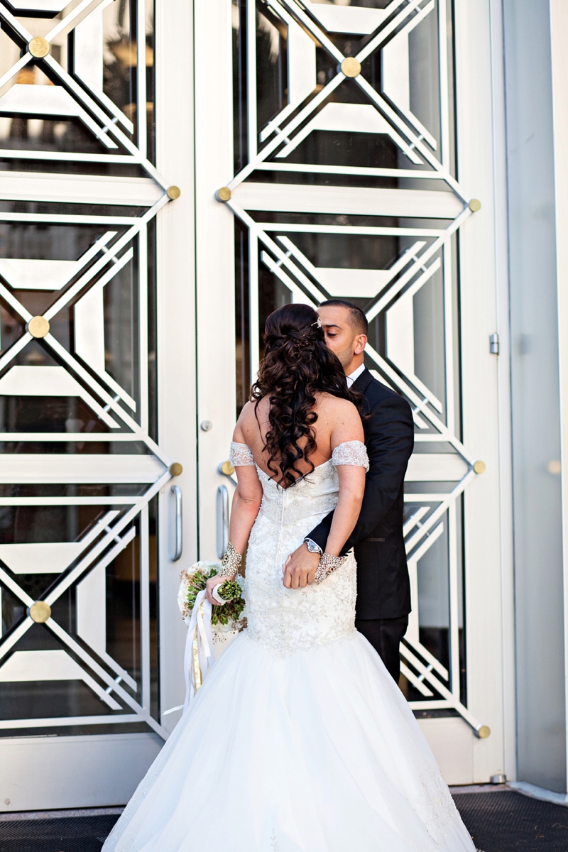 Elegant Black, White & Gold Wedding via TheELD.com