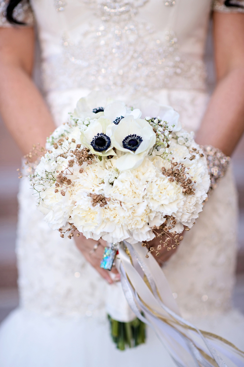 Elegant Black, White & Gold Wedding via TheELD.com