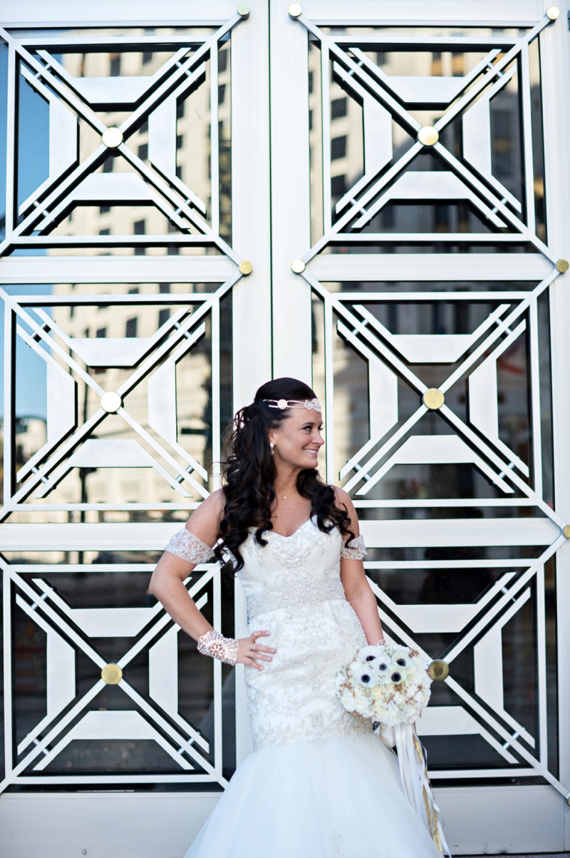 Elegant Black, White & Gold Wedding via TheELD.com