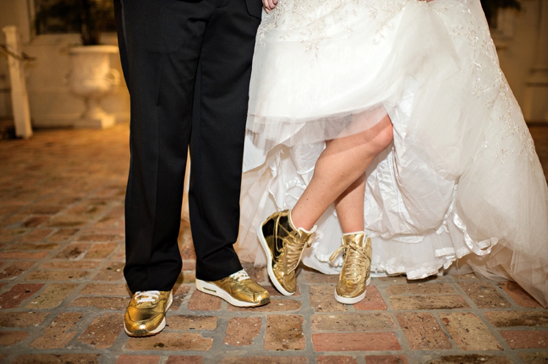 Elegant Black, White & Gold Wedding via TheELD.com