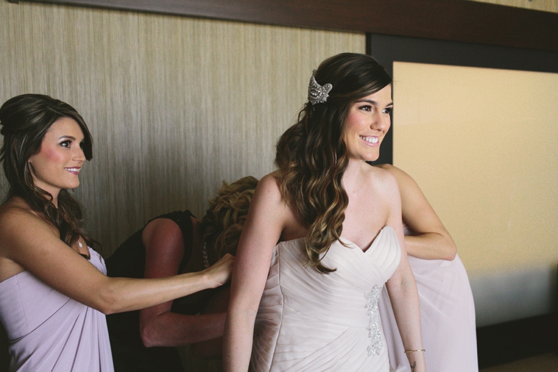 Romantic Blush and Gold Las Vegas Wedding via TheELD.com