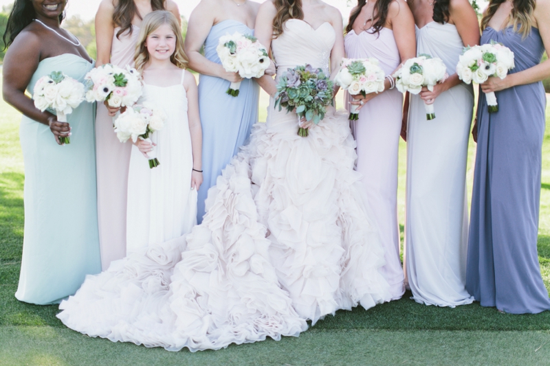 Romantic Blush and Gold Las Vegas Wedding via TheELD.com