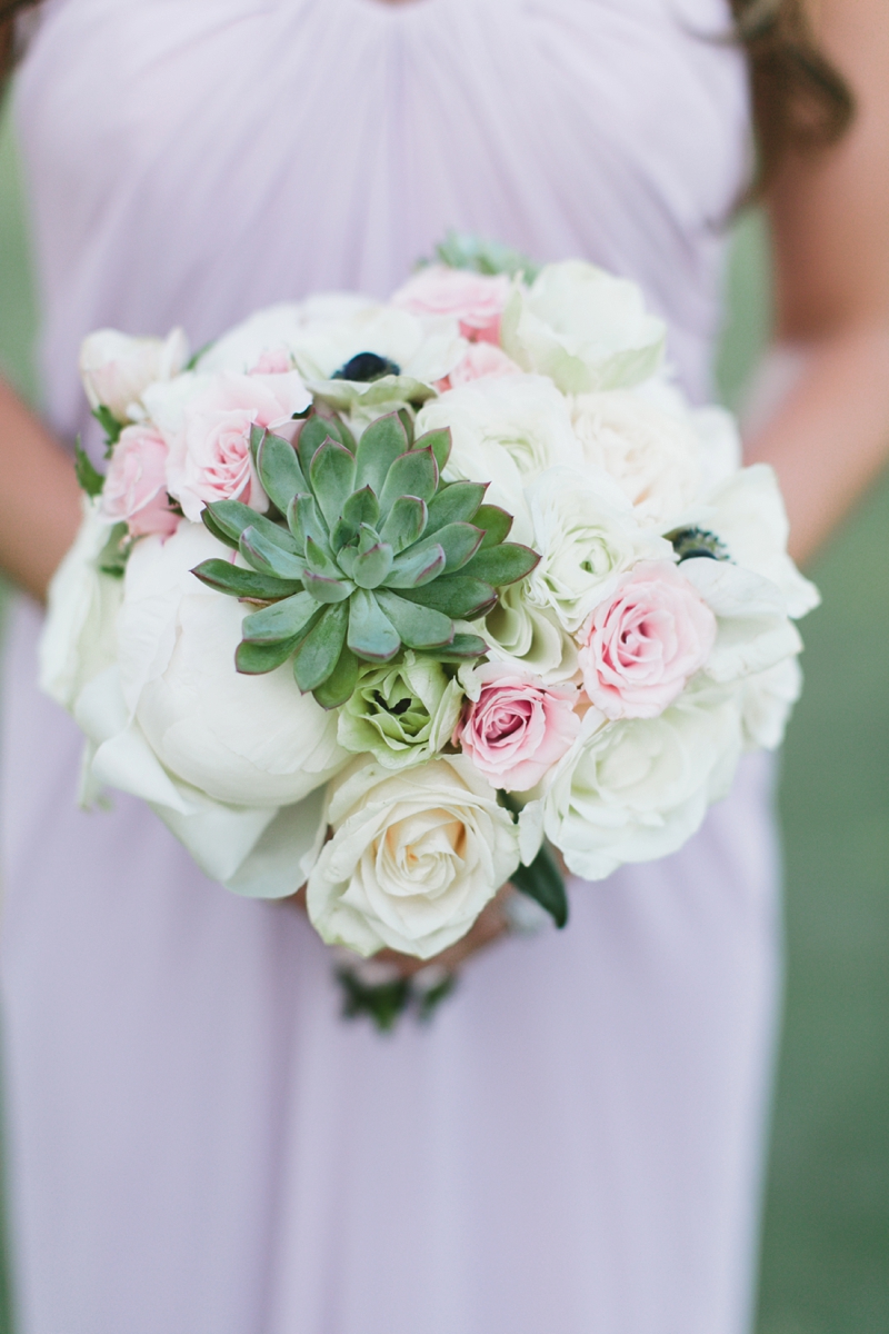 Romantic Blush and Gold Las Vegas Wedding via TheELD.com