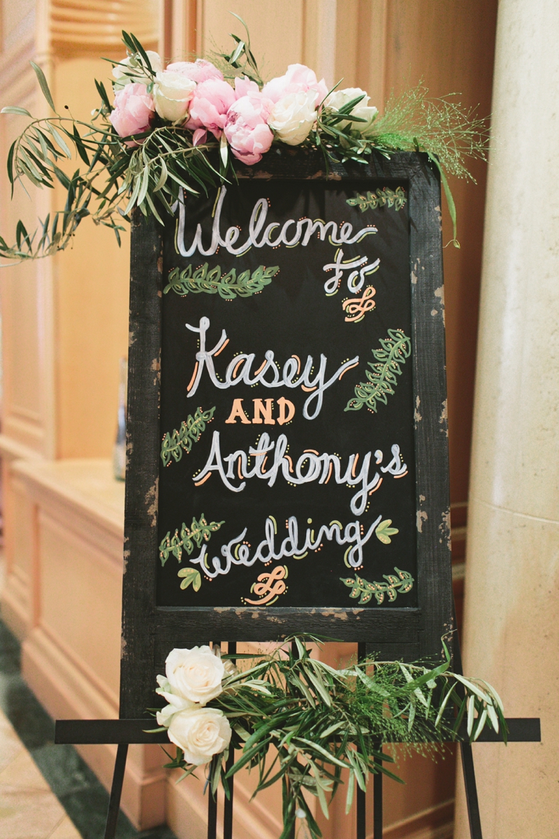 Romantic Blush and Gold Las Vegas Wedding via TheELD.com