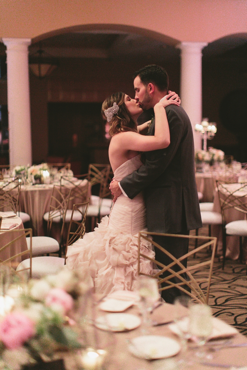 Romantic Blush and Gold Las Vegas Wedding via TheELD.com