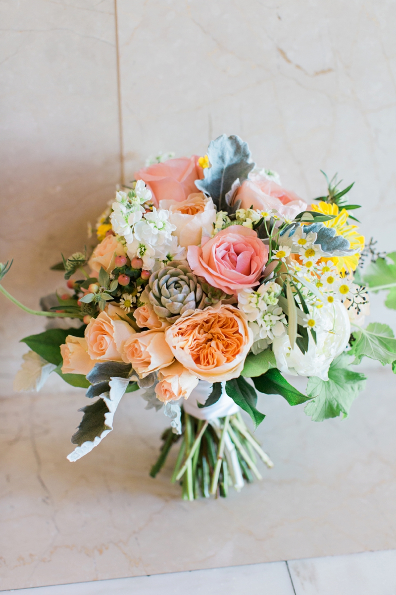 Romantic Navy & Blush Oklahoma Wedding via TheELD.com