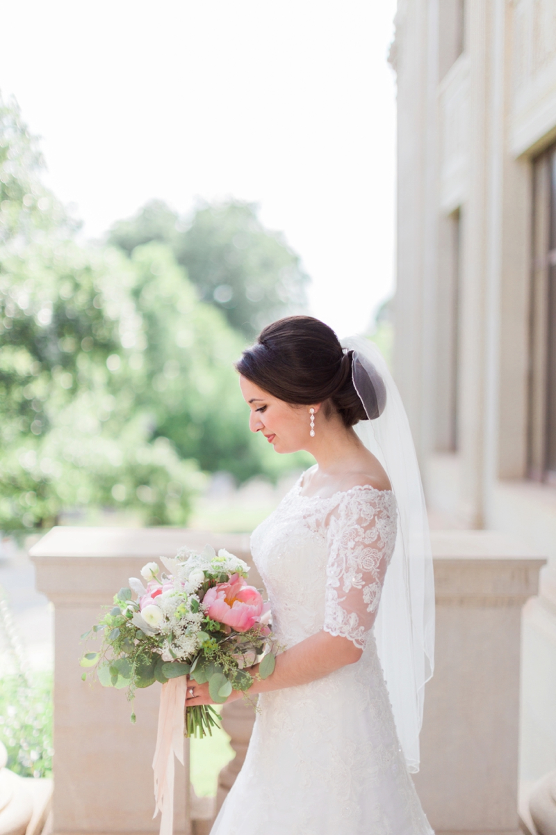 Romantic Navy & Blush Oklahoma Wedding via TheELD.com