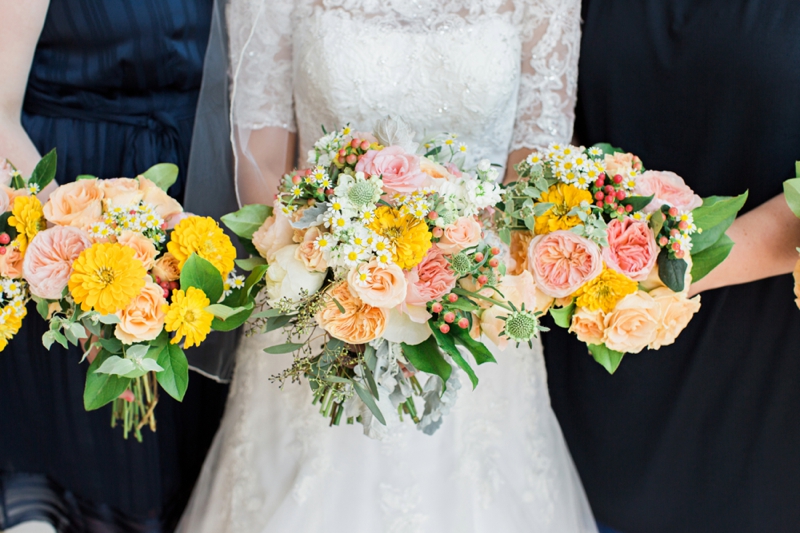 Romantic Navy & Blush Oklahoma Wedding via TheELD.com