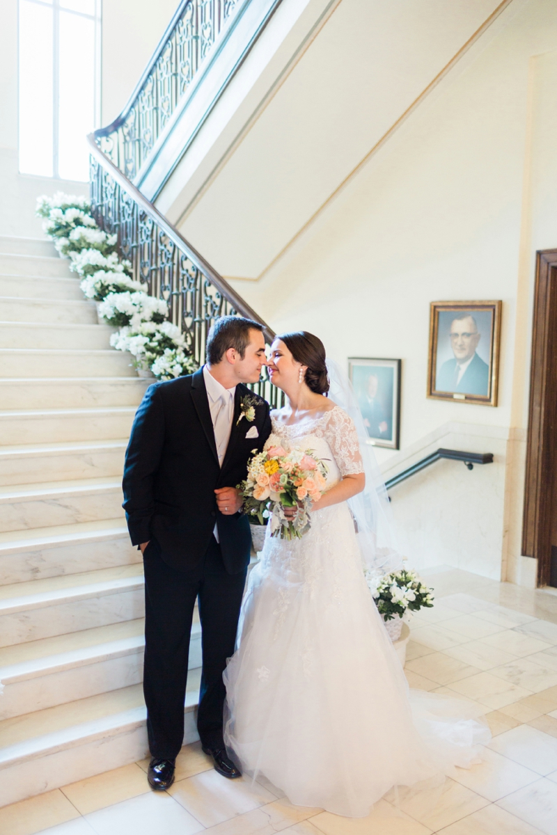 Romantic Navy & Blush Oklahoma Wedding via TheELD.com