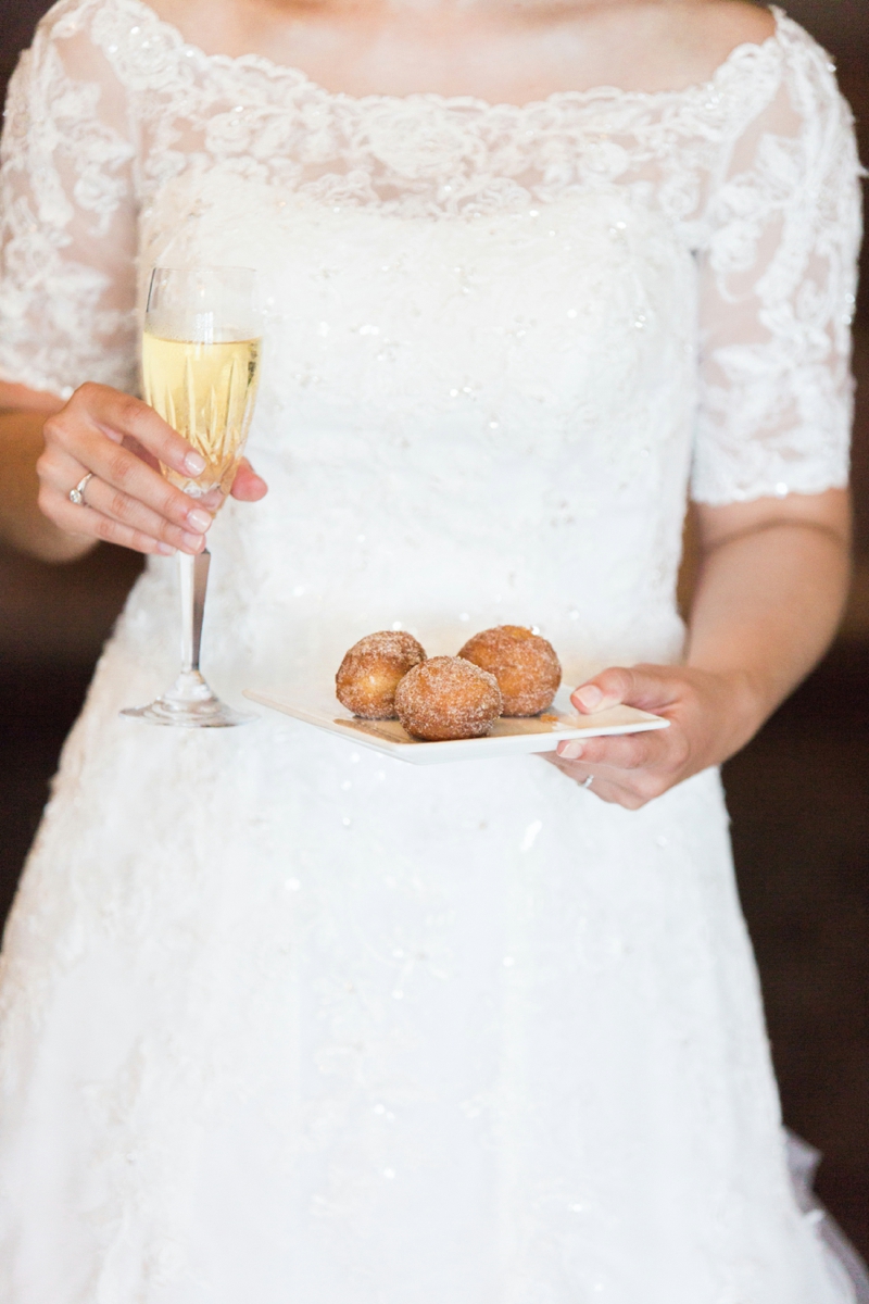 Romantic Navy & Blush Oklahoma Wedding via TheELD.com