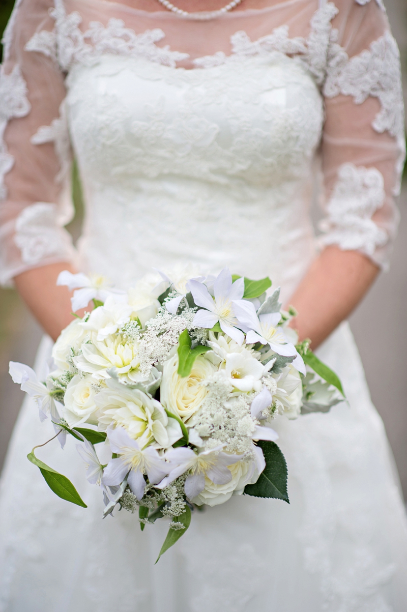 A Pink & Navy Maine Wedding via TheELD.com