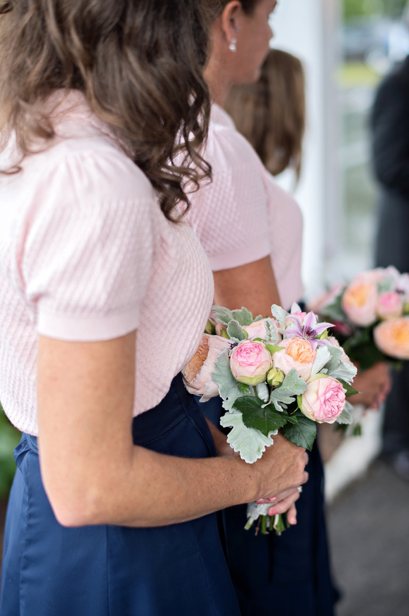 A Pink & Navy Maine Wedding via TheELD.com