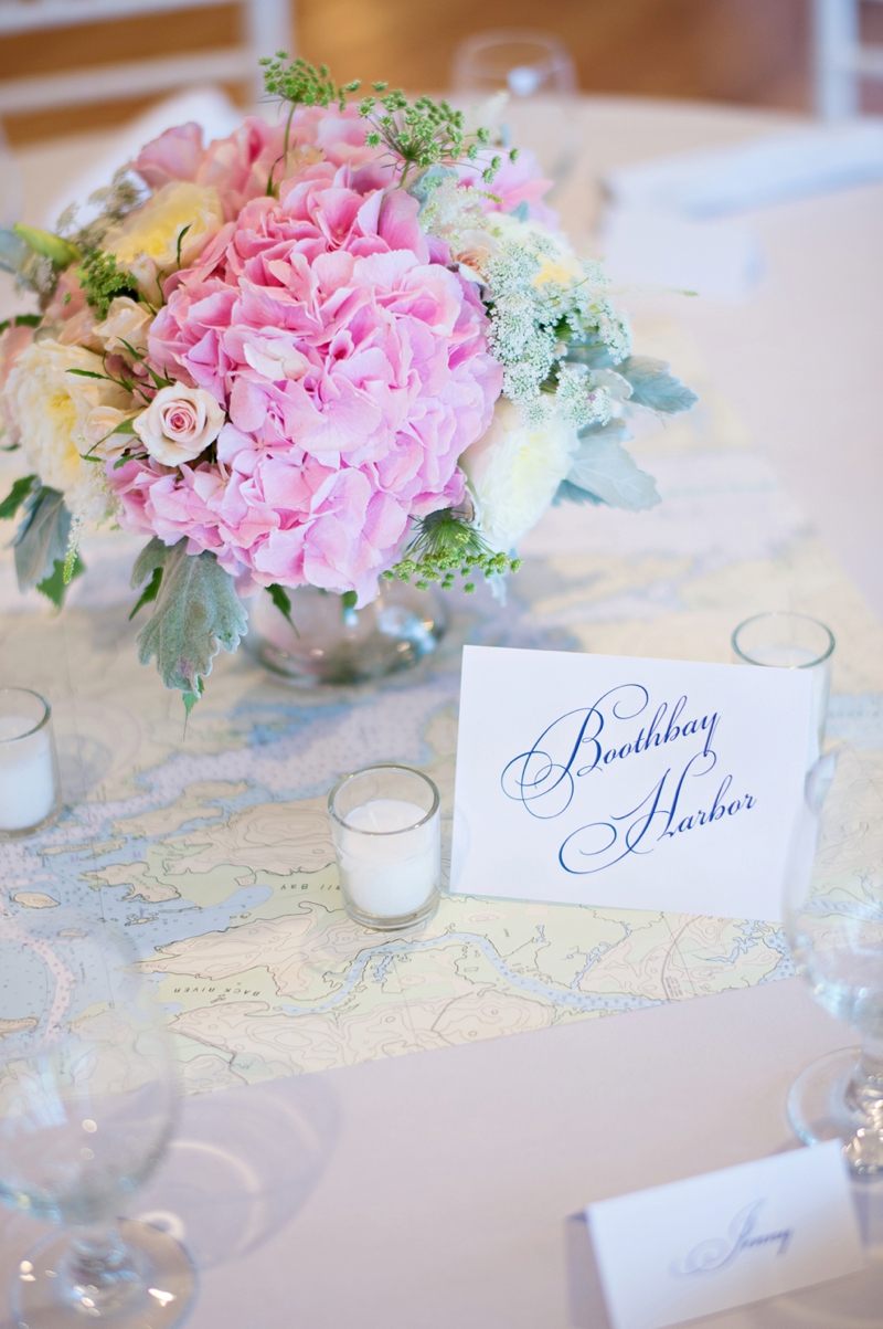 A Pink & Navy Maine Wedding via TheELD.com