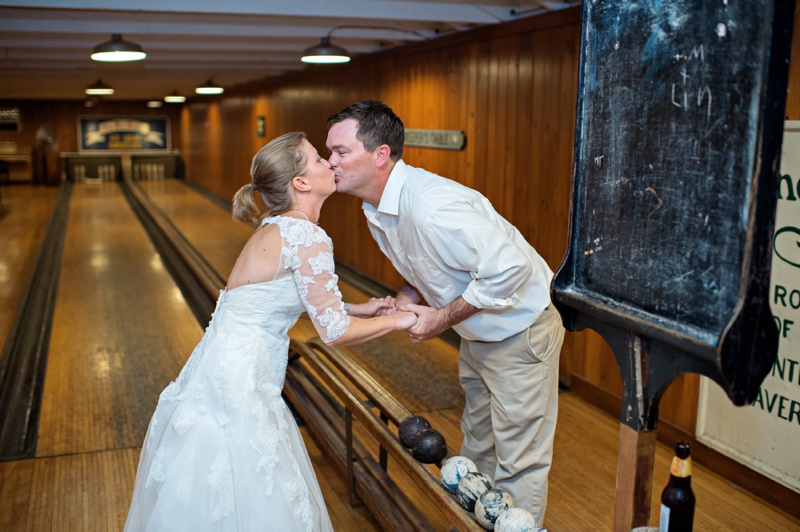 A Pink & Navy Maine Wedding via TheELD.com