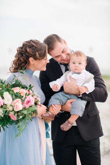 An Intimate Blush and Blue Vow Renewal via TheELD.com