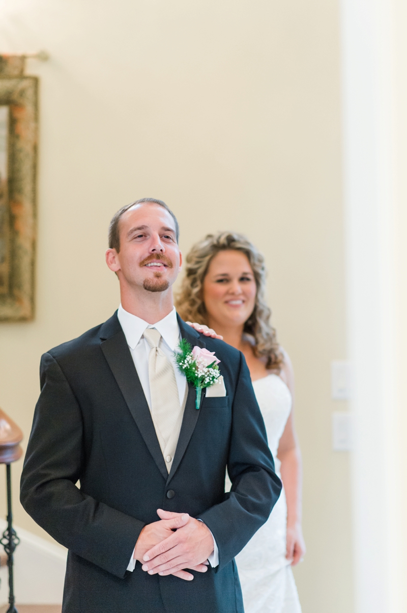 Elegant North Carolina Pink and Gold Wedding via TheELD.com