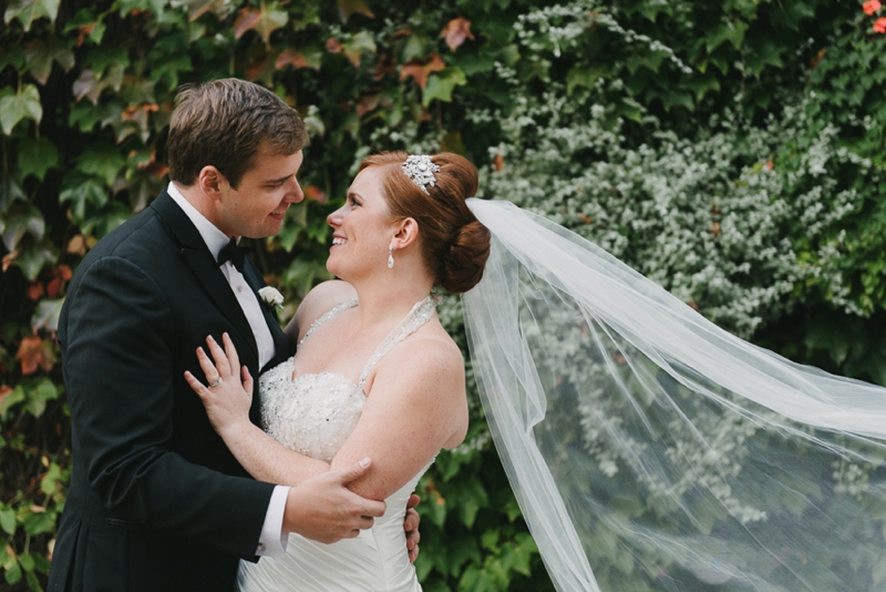 Classic Peach and Navy Chicago Wedding via TheELD.com