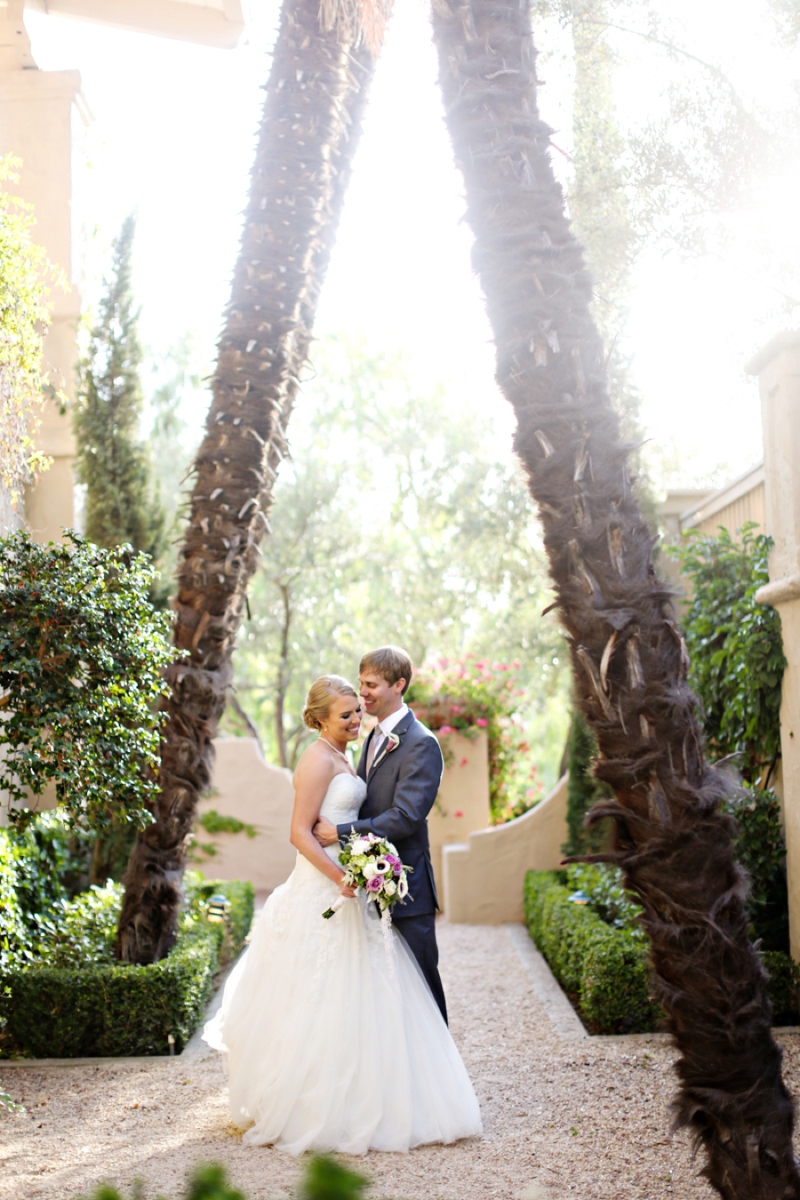 Earthy & Romantic San Diego Wedding via TheELD.com