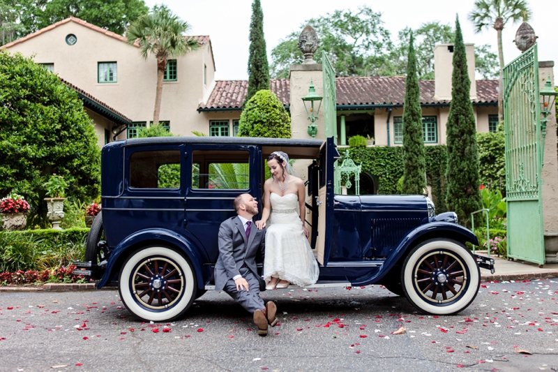Elegant 1920s Inspired Wedding via TheELD.com