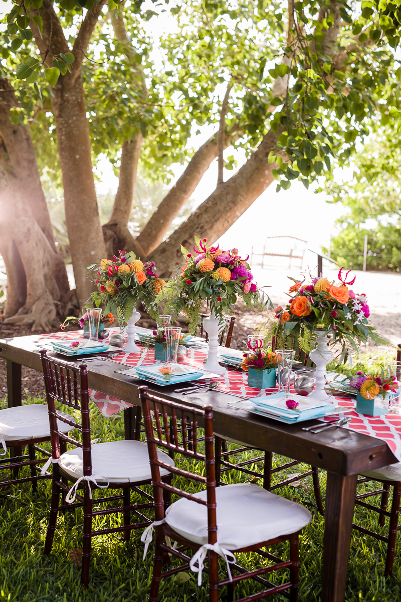 Botanical Bridal Shower Ideas via TheELD.com