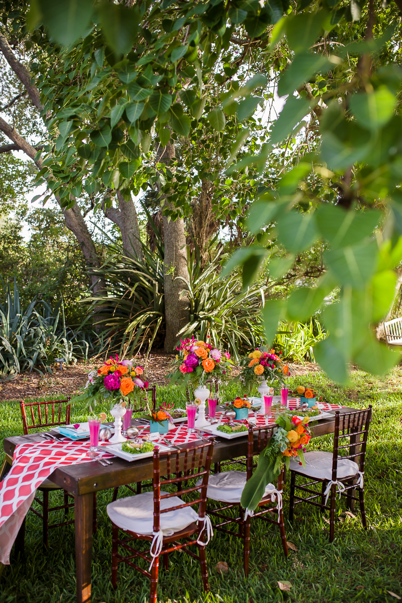 Botanical Bridal Shower Ideas via TheELD.com