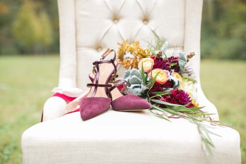 Romantic Red and Blue Wedding Inspiration via TheELD.com