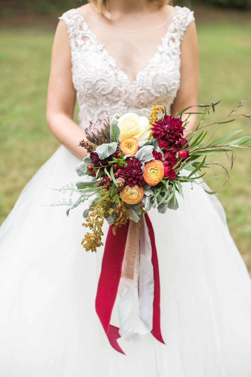 Romantic Red and Blue Wedding Inspiration via TheELD.com