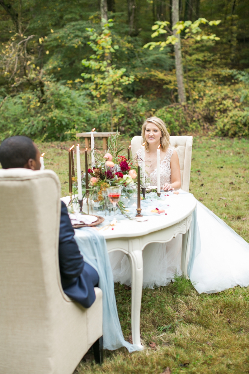 Romantic Red and Blue Wedding Inspiration via TheELD.com