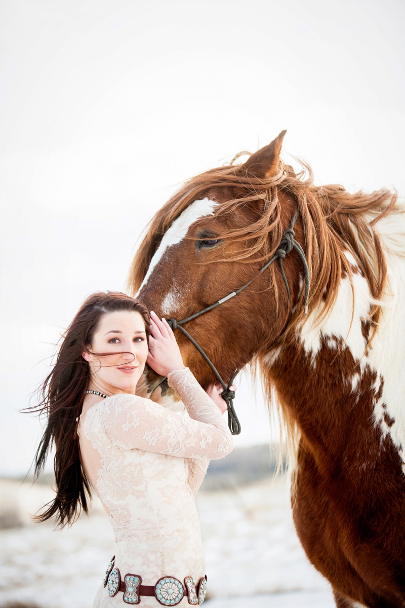 Rustic Elegant Winter Wedding Ideas via TheELD.com