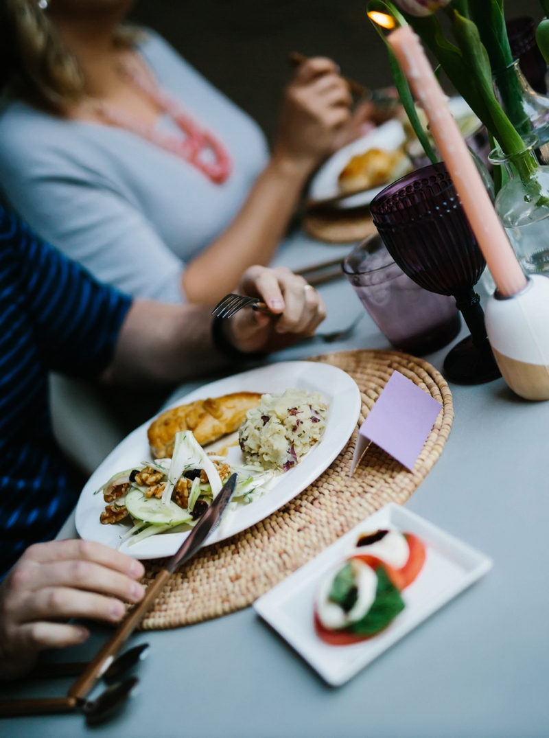 Valentines Day DIY Dinner Date via TheELD.com