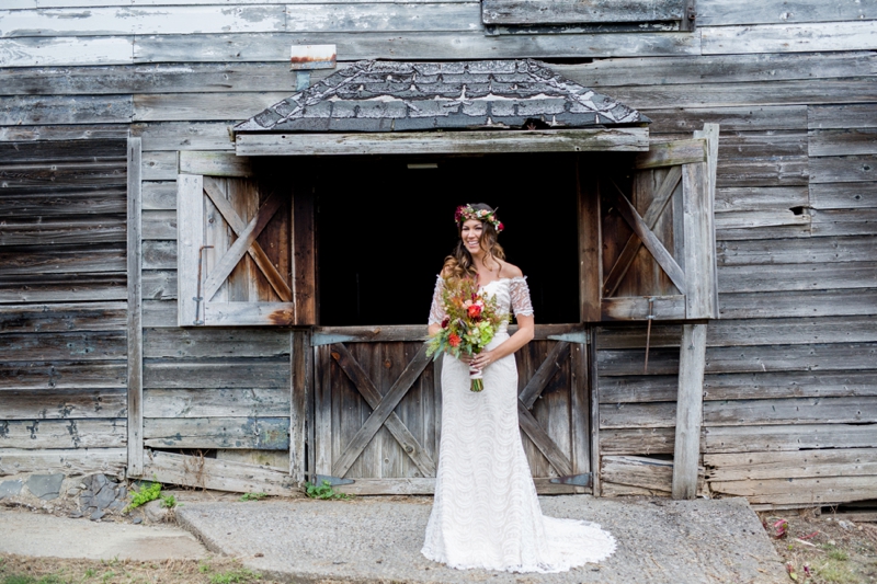 A Rustic Boho Wedding in New York via TheELD.com