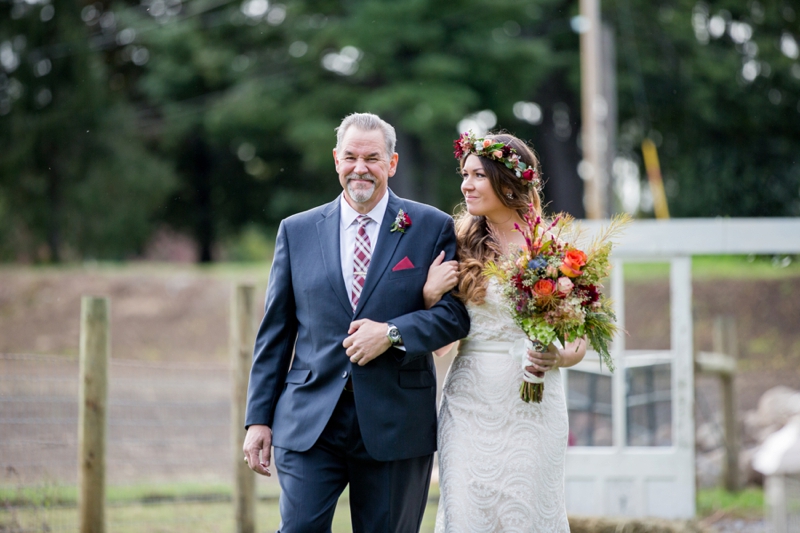 A Rustic Boho Wedding in New York via TheELD.com