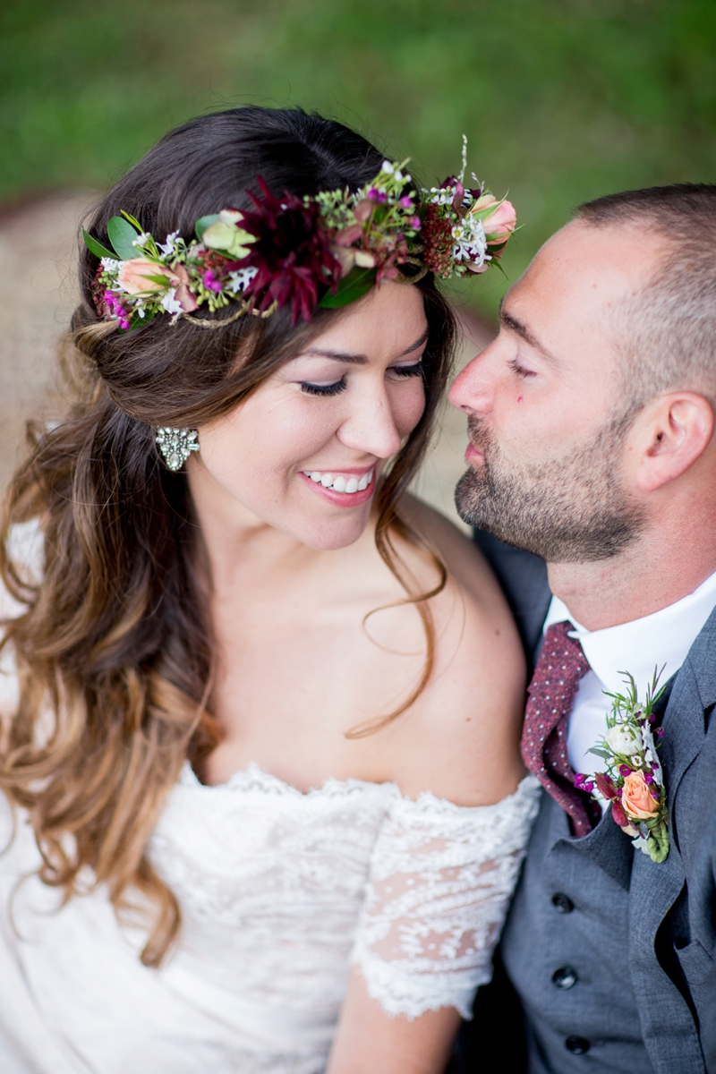 A Rustic Boho Wedding in New York via TheELD.com