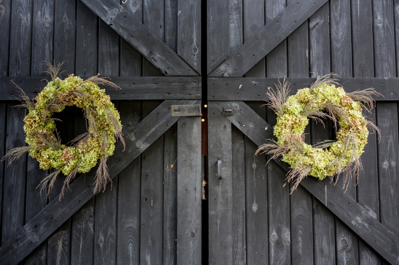 A Rustic Boho Wedding in New York via TheELD.com