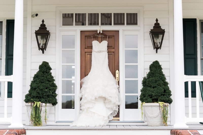 An Elegant Blush Backyard Wedding via TheELD.com