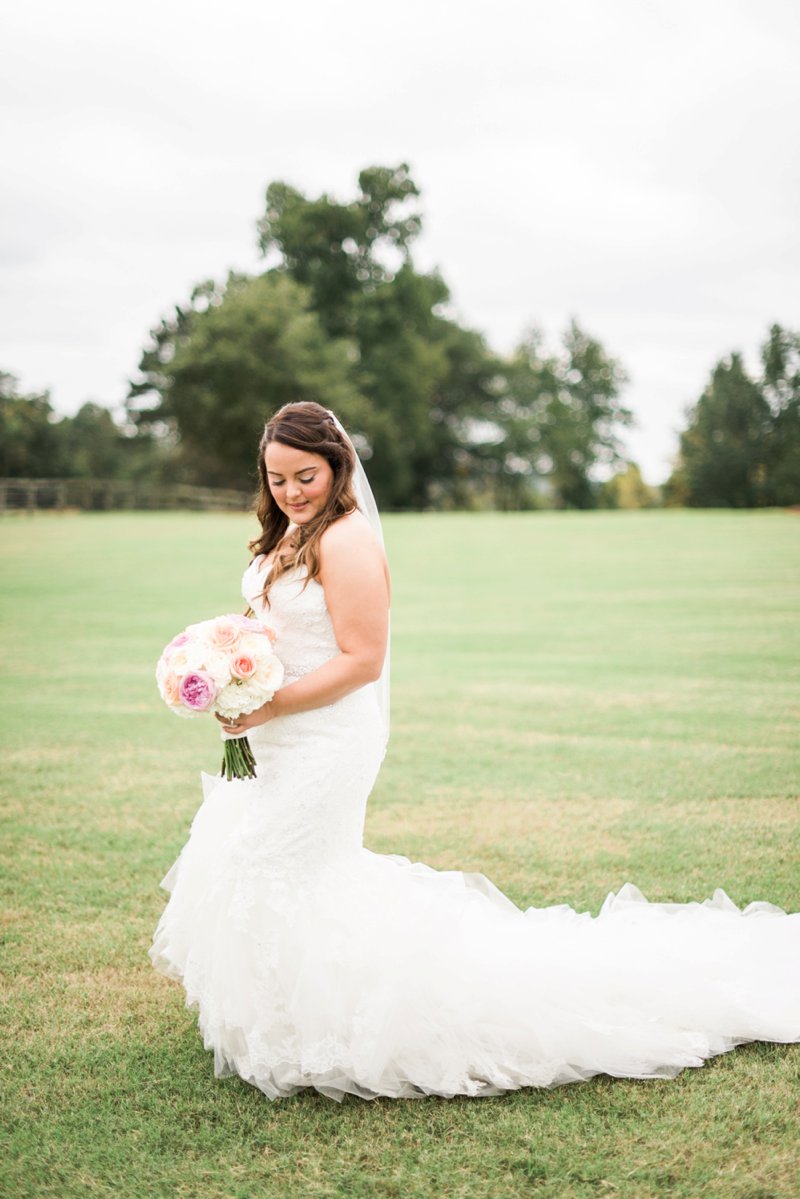 An Elegant Blush Backyard Wedding via TheELD.com