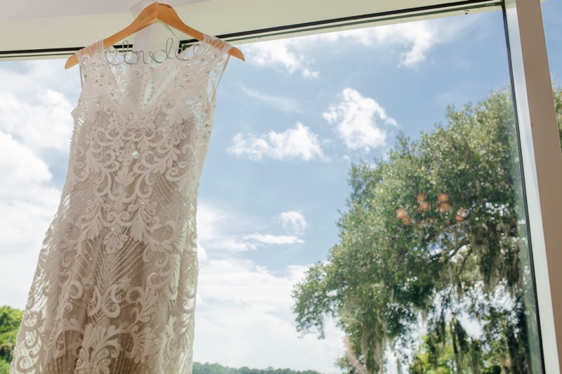 A Blush and Gold Lake Mary Wedding via TheELD.com