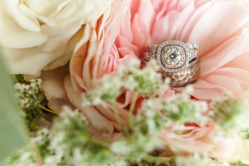 A Blush and Gold Lake Mary Wedding via TheELD.com