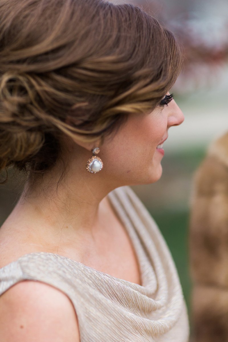 Elegant Blush & Gold Illinois Wedding via TheELD.com