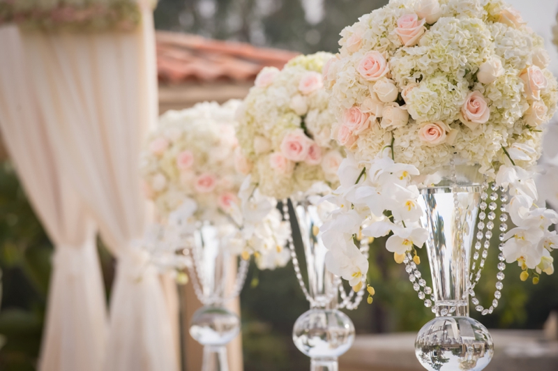 Glamorous Pink & White California Wedding via TheELD.com