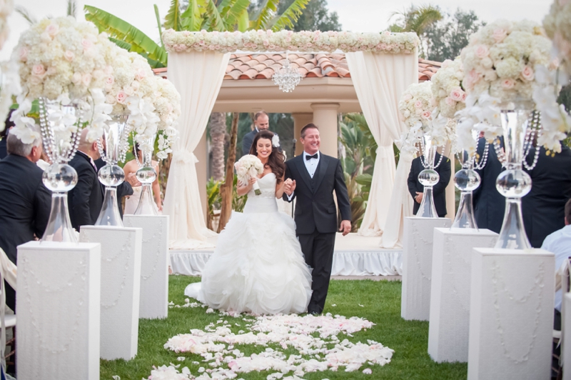 Glamorous Pink & White California Wedding via TheELD.com