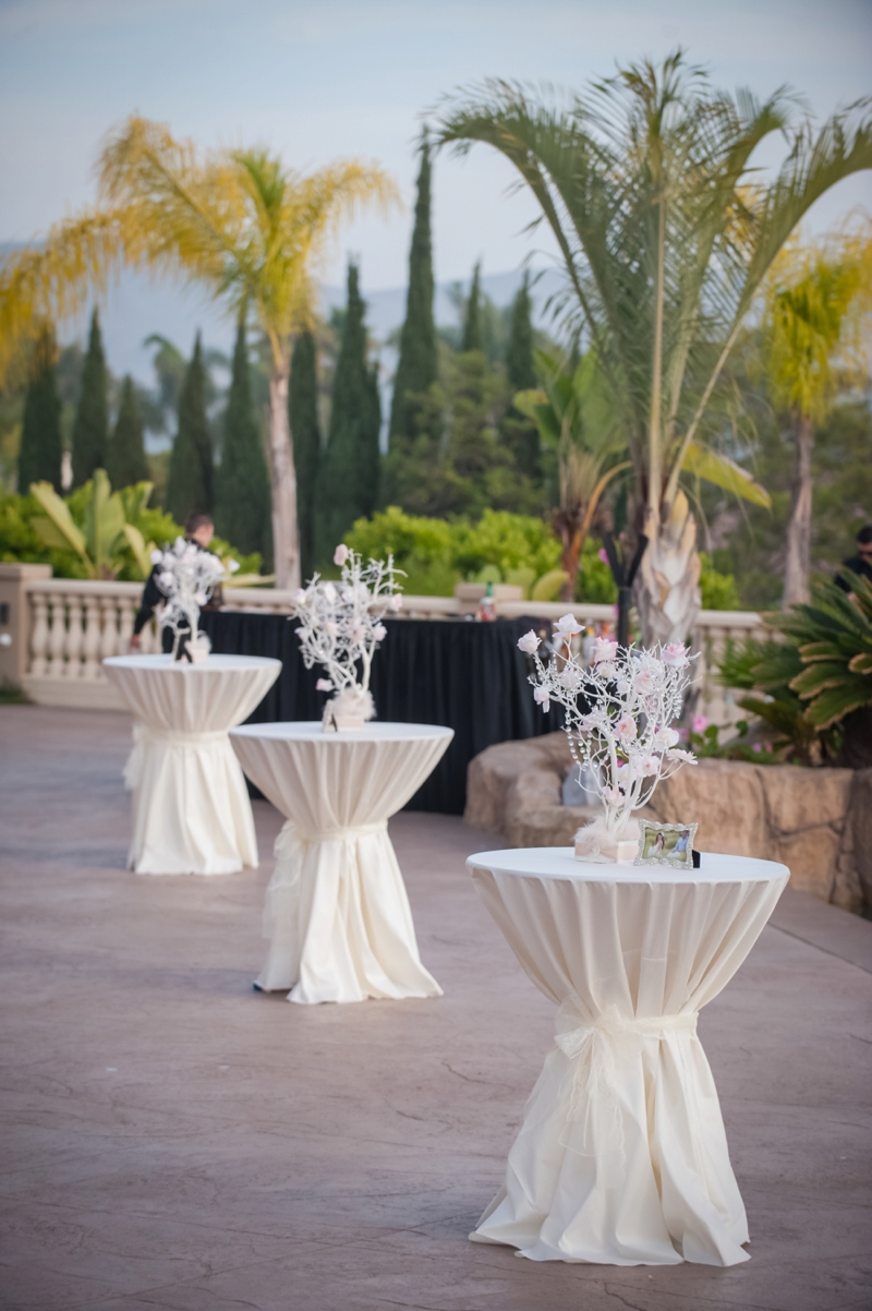 Glamorous Pink & White California Wedding via TheELD.com